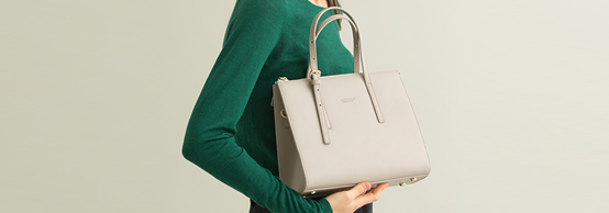 Luggage decompresses for you and makes travel easier